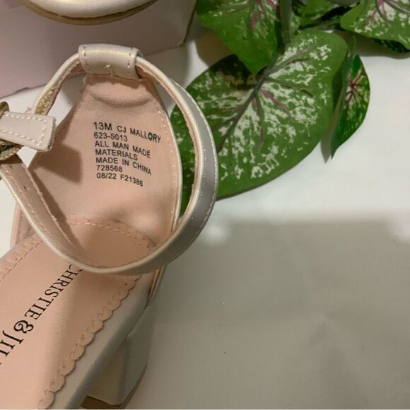 Christie & Jill Little & Big Girls Mallory Block Heel Pumps - Picture 5 of 7